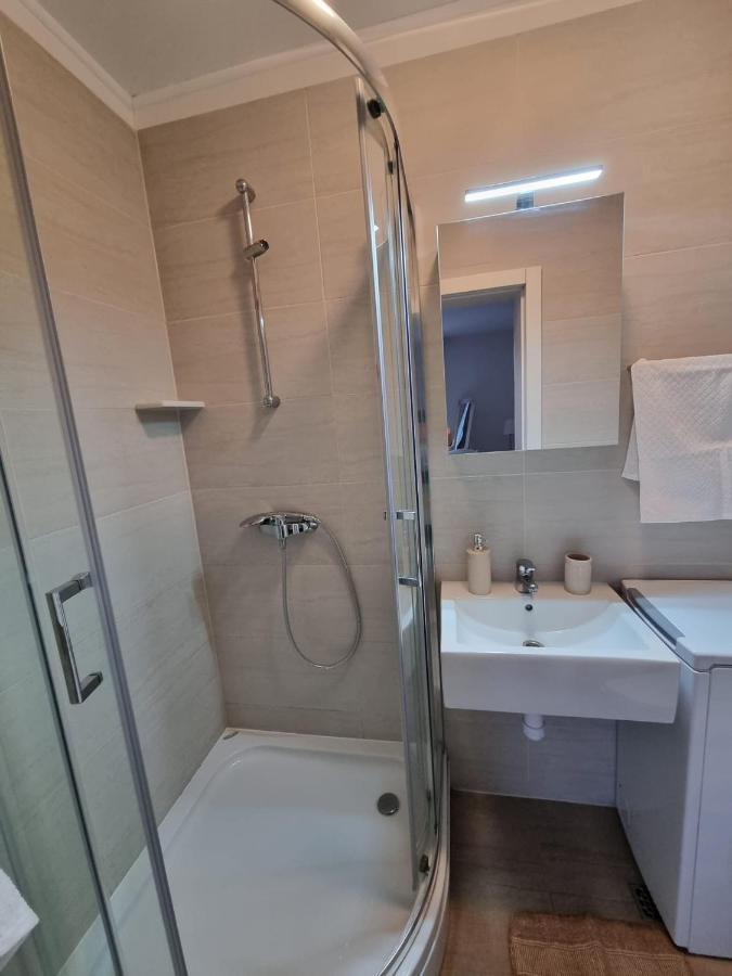 Apartments Marija Makarska Esterno foto