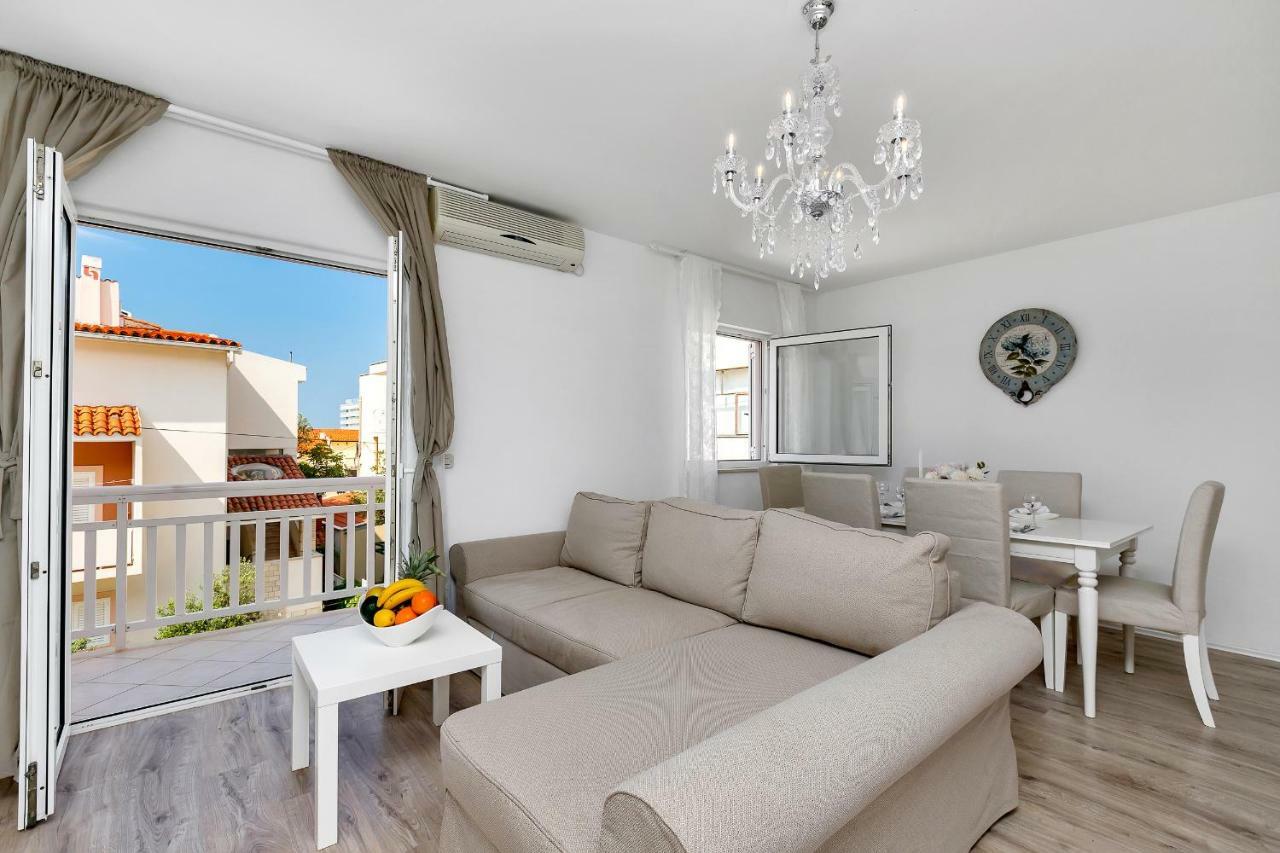 Apartments Marija Makarska Esterno foto