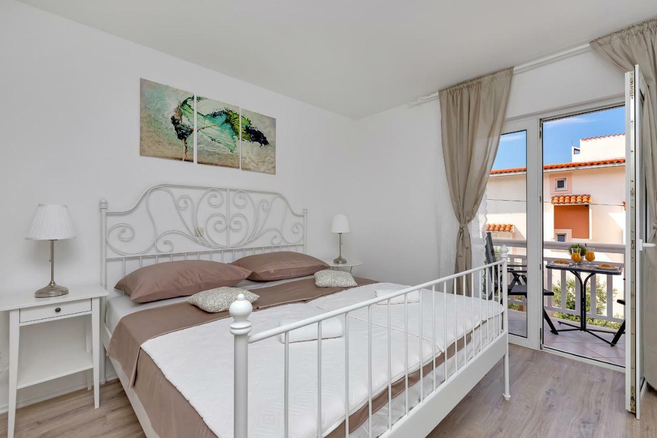 Apartments Marija Makarska Esterno foto