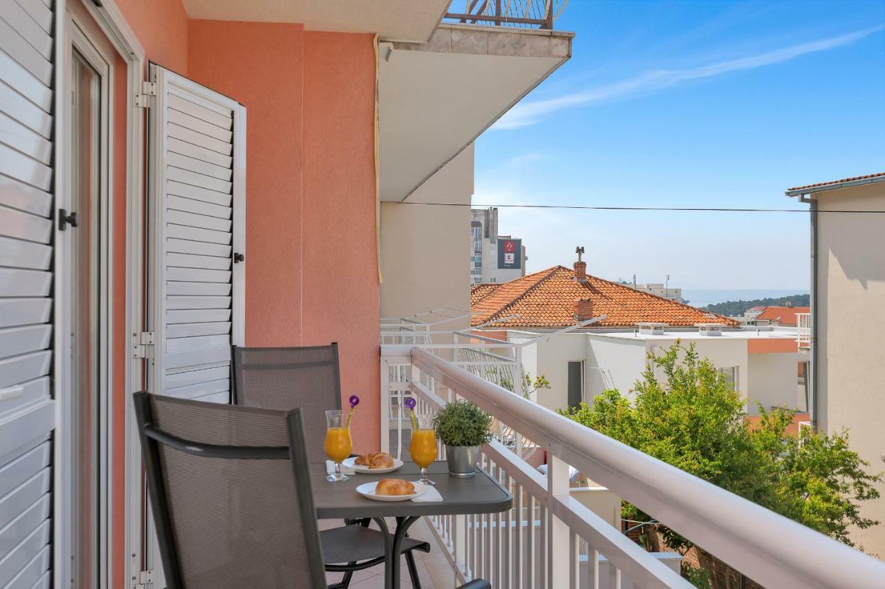Apartments Marija Makarska Esterno foto