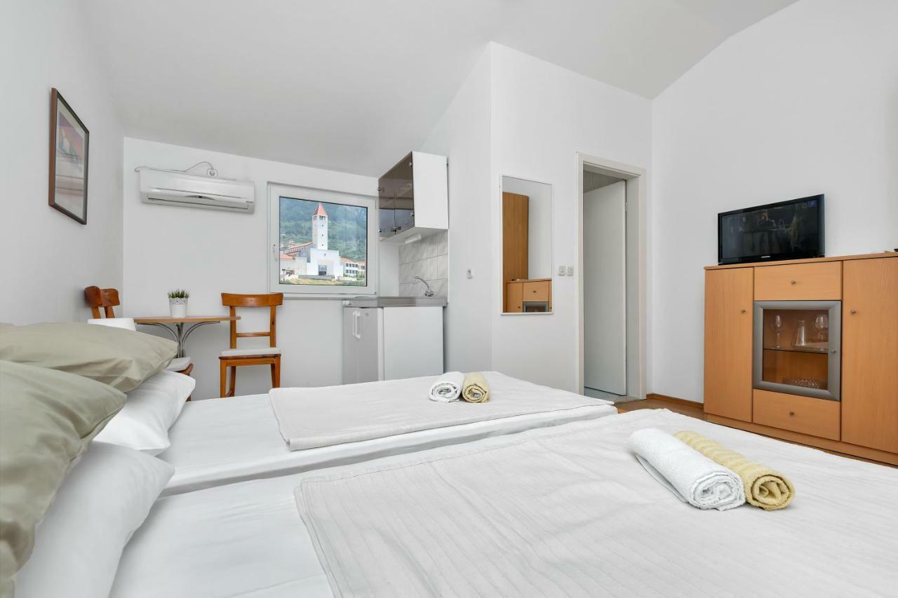 Apartments Marija Makarska Esterno foto