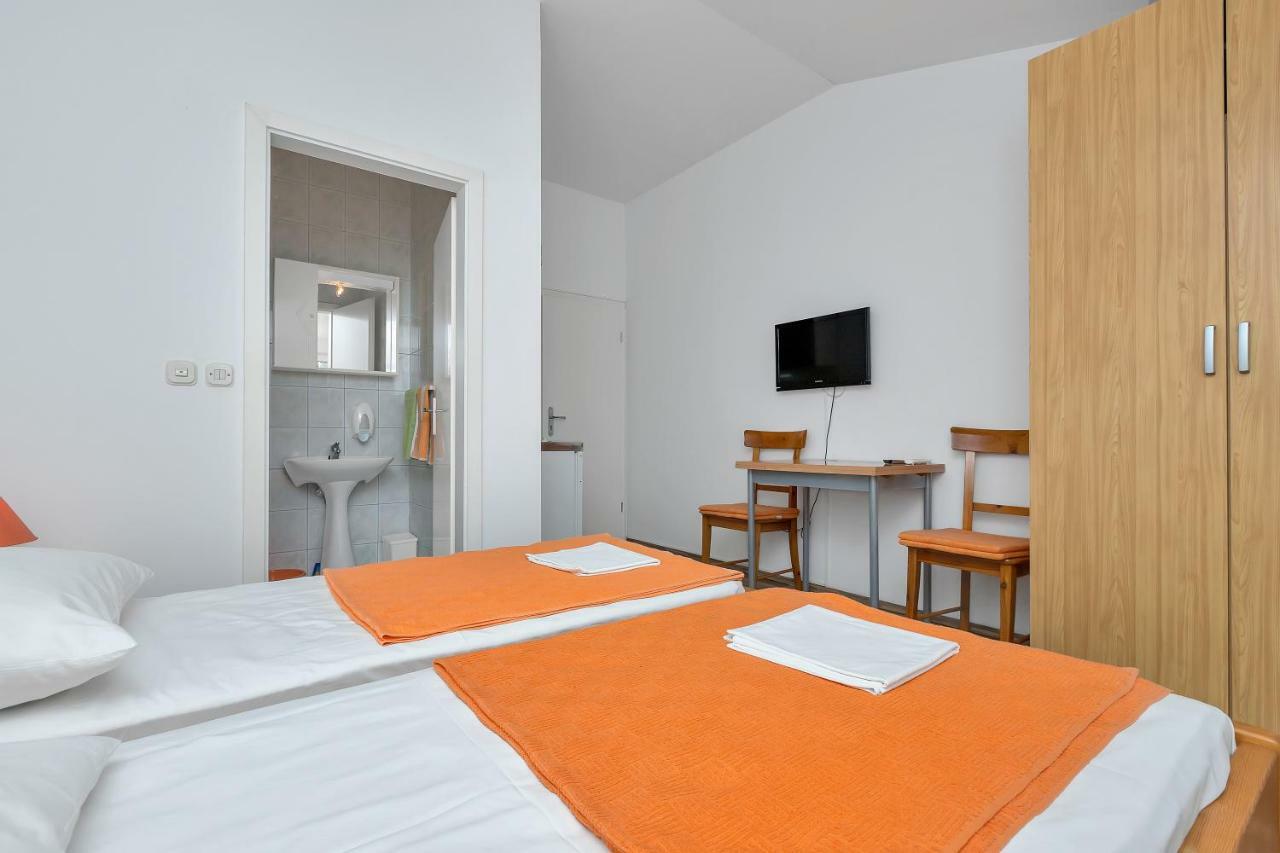 Apartments Marija Makarska Esterno foto
