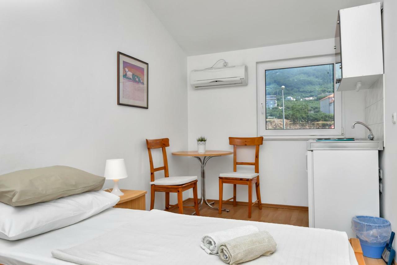 Apartments Marija Makarska Esterno foto
